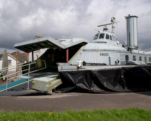 WHATS-HERE-Huge-Hovercraft-IMAGE-3